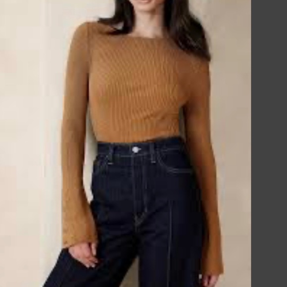 Banana republic Jennie boatneck top size medium - Picture 1 of 6